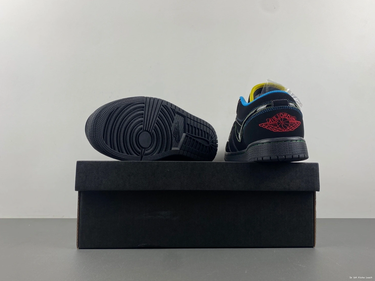 Air 338145‑003 Low 1 'Olympic' Jordan Phat 1113